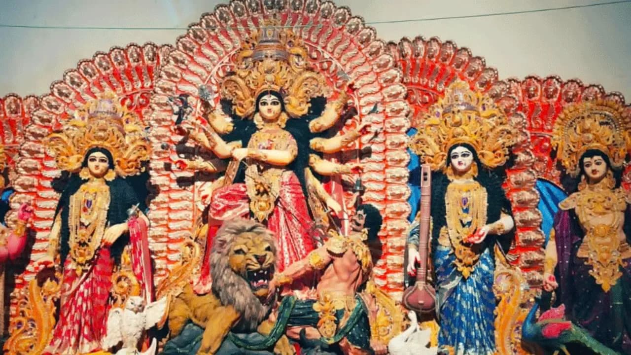 ग्लिम्पसेज ऑफ हिस्ट्री एंड आर्कियोलॉजी: काफी मशहूर था टिकारी राज का दशहरा